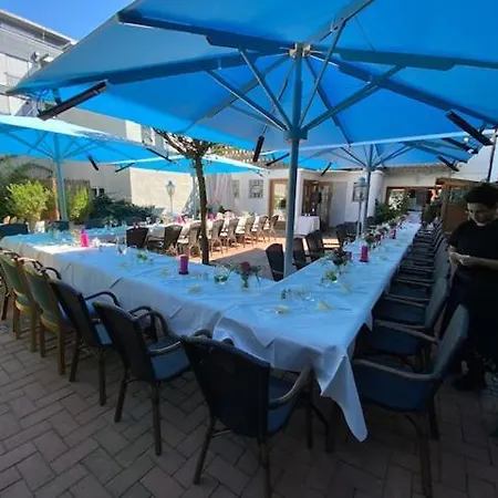 Гостевой дом Restaurant-cafe-pension Himmel Ландсхут
