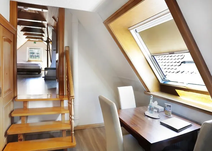 Pensjonat Restaurant-cafe-pension Himmel Landshut