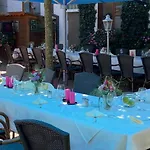 Restaurant-cafe-pension Himmel 4* ランツフート