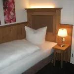Restaurant-cafe-pension Himmel ゲストハウス