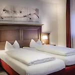ゲストハウス Restaurant-cafe-pension Himmel ランツフート