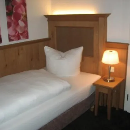 Restaurant-cafe-pension Himmel 게스트하우스